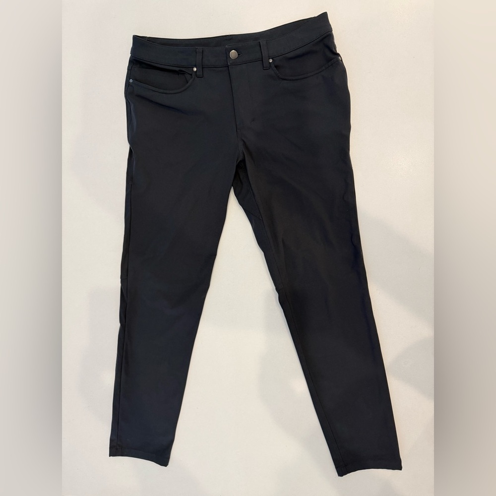 Lululemon Men’s ABC Skinny Pants 32x30 dark gray